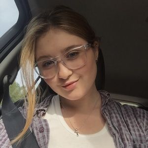 Meet your Posher, Marina